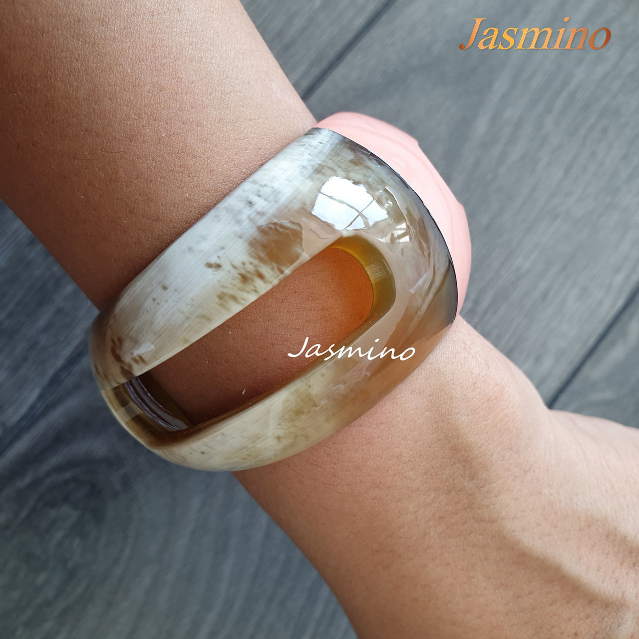 Natural Handmade Bracelet Cuff J17646, Source as Buffalo