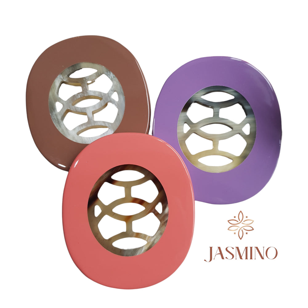 
                  
                    Handmade Pendant J17441, Made by Natural Buffalo Horn and Lacquer.
                  
                