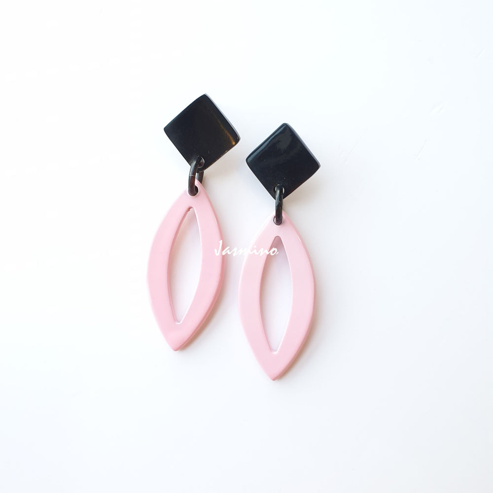 
                  
                    Jasmino Festival Unique Handmade Leaf Drop Earrings Made By Natural Buffalo Horn Featured Light Pink
                  
                