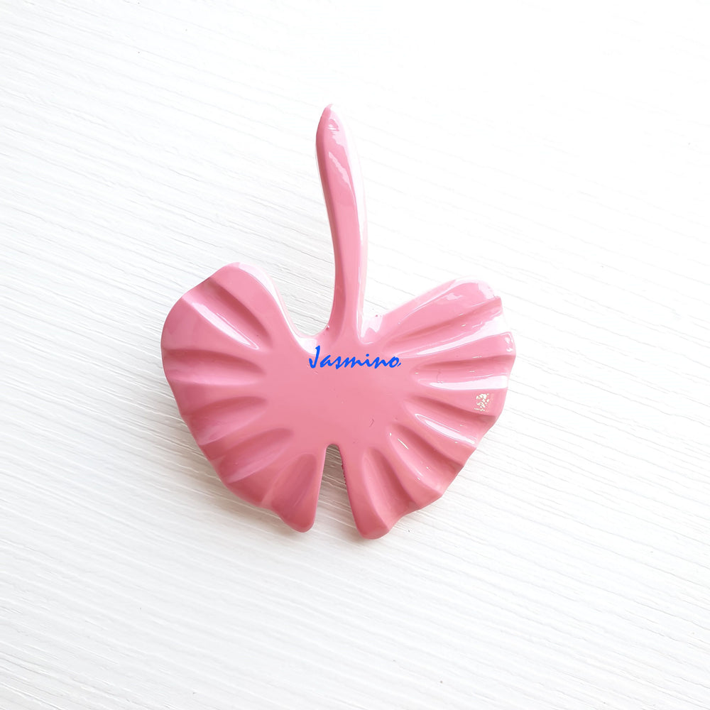 
                  
                    Jasmino unique handmade Vintage floral brooch features pink in natural buffalo horn for women's gifts
                  
                