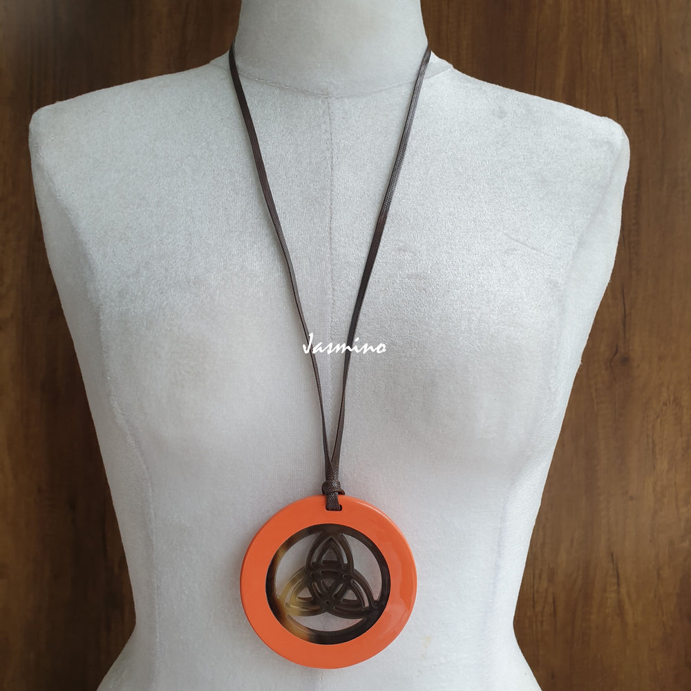 
                  
                    Jasmino unique handmade Vintage orange circle pendant in natural buffalo horn and a flower shape for Thanksgiving gifts
                  
                