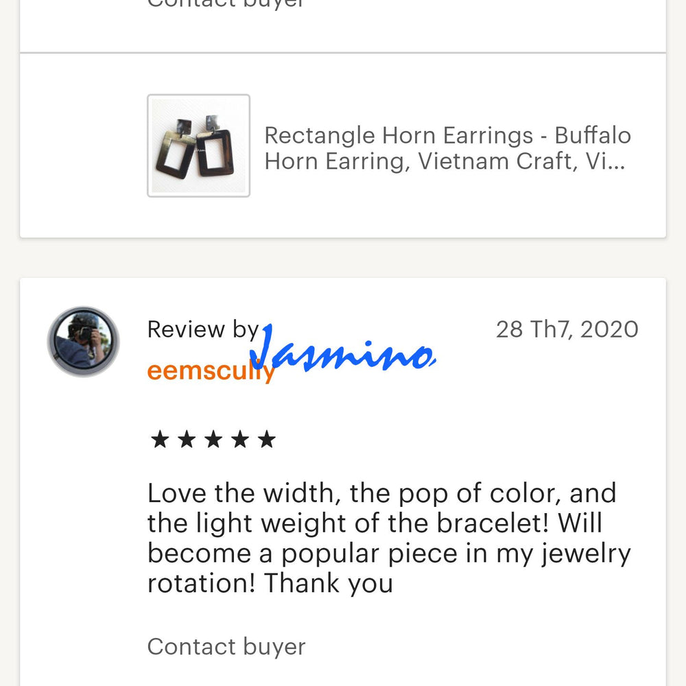 
                  
                    customers write good reviews for the horn jewelry and the best horn supplier
                  
                