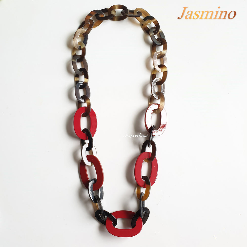 
                  
                    chain buffalo horn necklace, the highlight of this necklace is five big elliptical buffalo horn pieces painted scarlet, impressive gift for your friend
                  
                