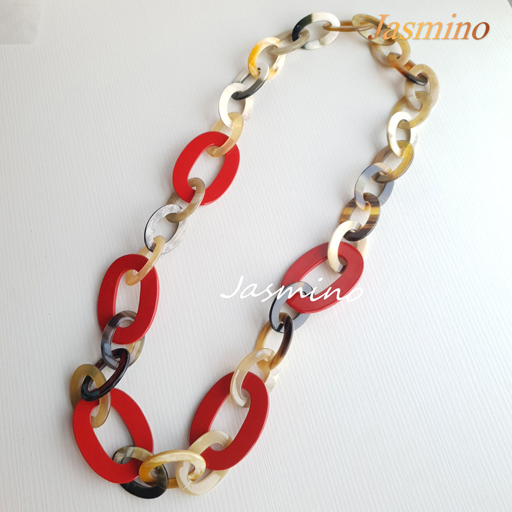 
                  
                    chain buffalo horn necklace, the highlight of this necklace is five big elliptical buffalo horn pieces painted scarlet, impressive gift for your friend
                  
                