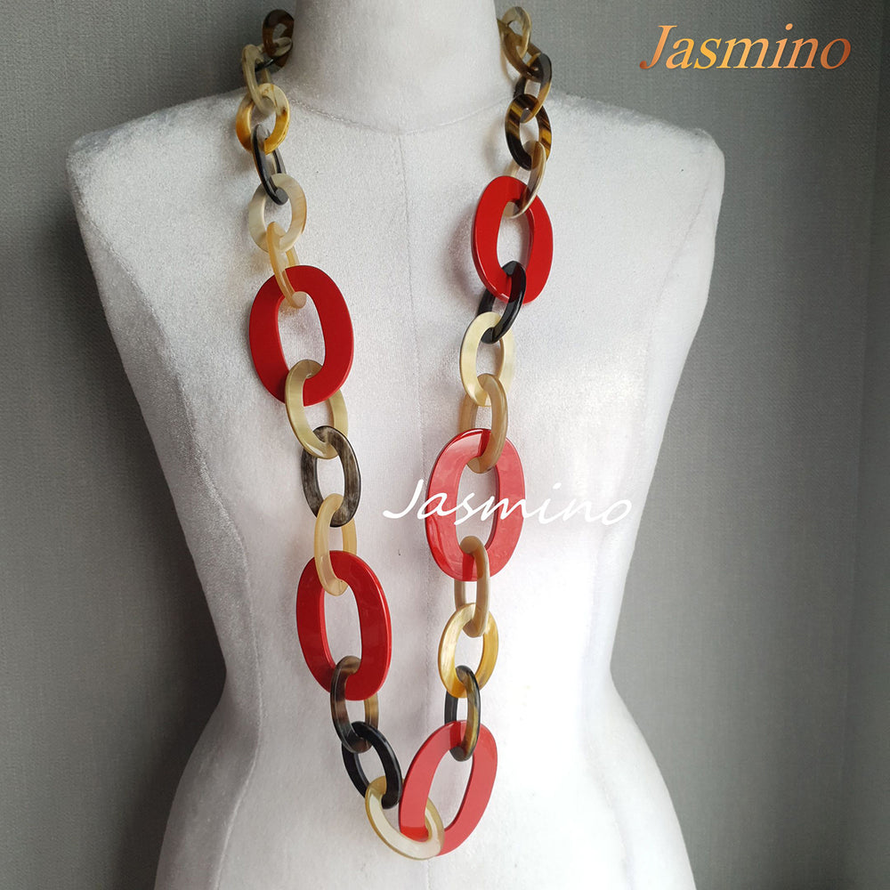 
                  
                    chain buffalo horn necklace, the highlight of this necklace is five big elliptical buffalo horn pieces painted scarlet, impressive gift for your friend
                  
                