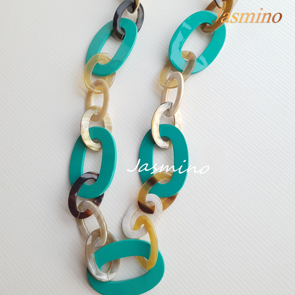 
                  
                    chain buffalo horn necklace, the highlight of this necklace is five big elliptical buffalo horn pieces painted blue turquoise, impressive gift for your friend
                  
                
