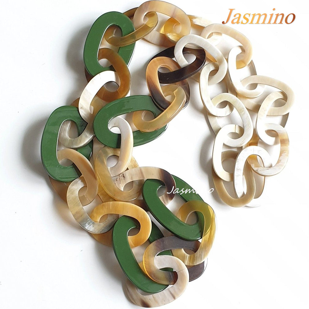 
                  
                    chain buffalo horn necklace, the highlight of this necklace is five big elliptical buffalo horn pieces painted dark green, impressive Christmas gift for your friend
                  
                