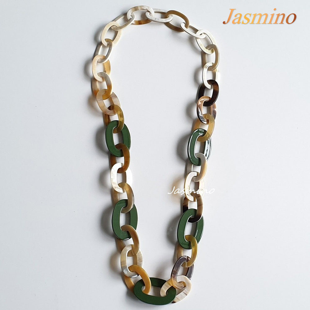 
                  
                    chain buffalo horn necklace, the highlight of this necklace is five big elliptical buffalo horn pieces painted dark green, impressive Christmas gift for your friend
                  
                