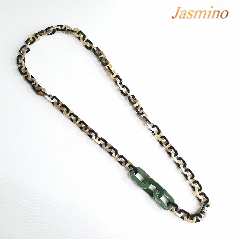 
                  
                    The necklace is made from natural buffalo horn pieces with three big horn pieces are painted dark green , unique Christmas gift for your friend 
                  
                