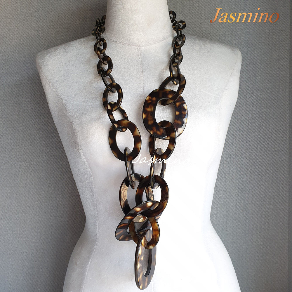 
                  
                    chunky dark buffalo horn necklace in natural light- 95cm, jasmino.vn
                  
                