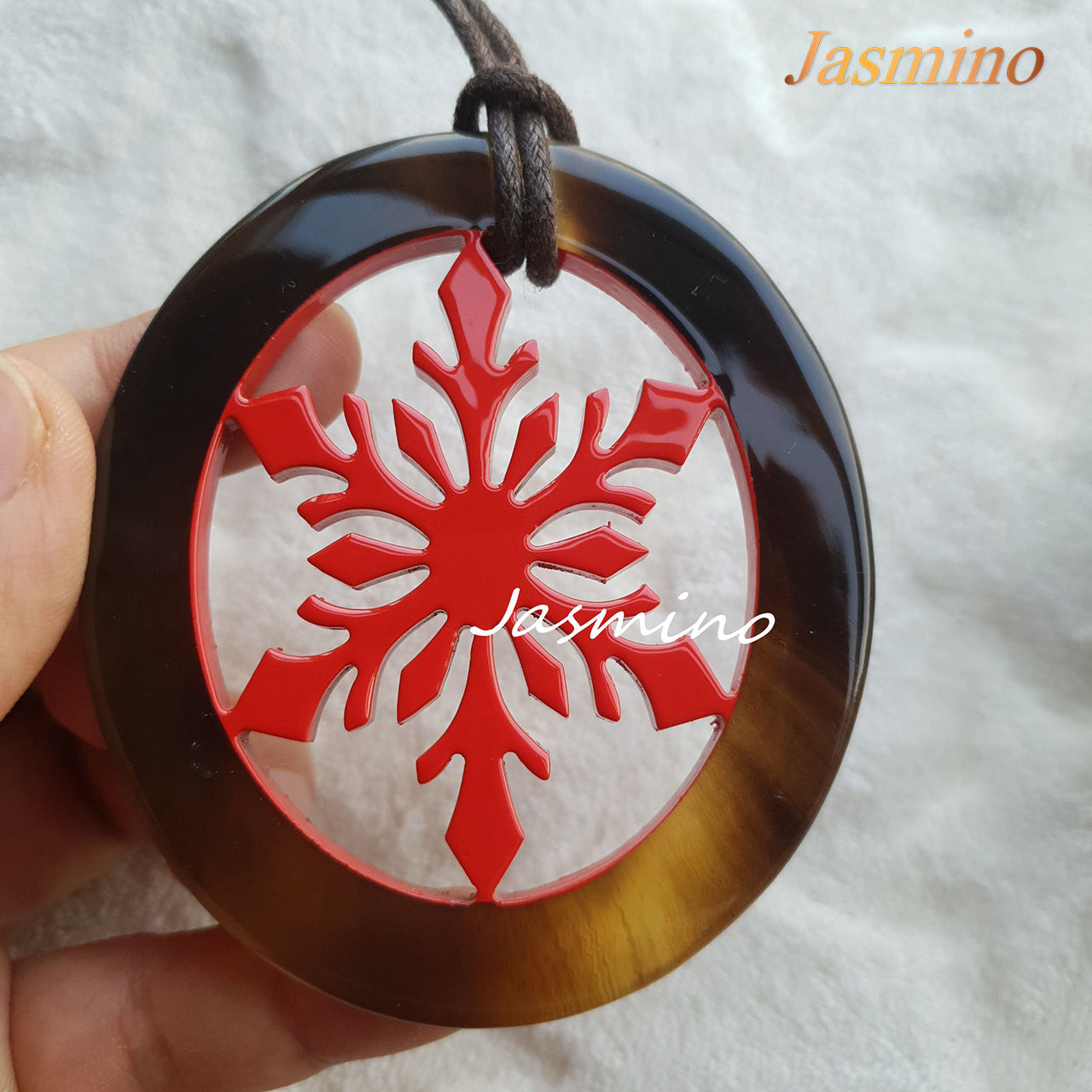 elliptical horn pendant designed with natural buffalo horn outside, inside with snowflake pattern made of flame scarlet lacquer natural buffalo horn- 8cm, gift Impressive Christmas for her 