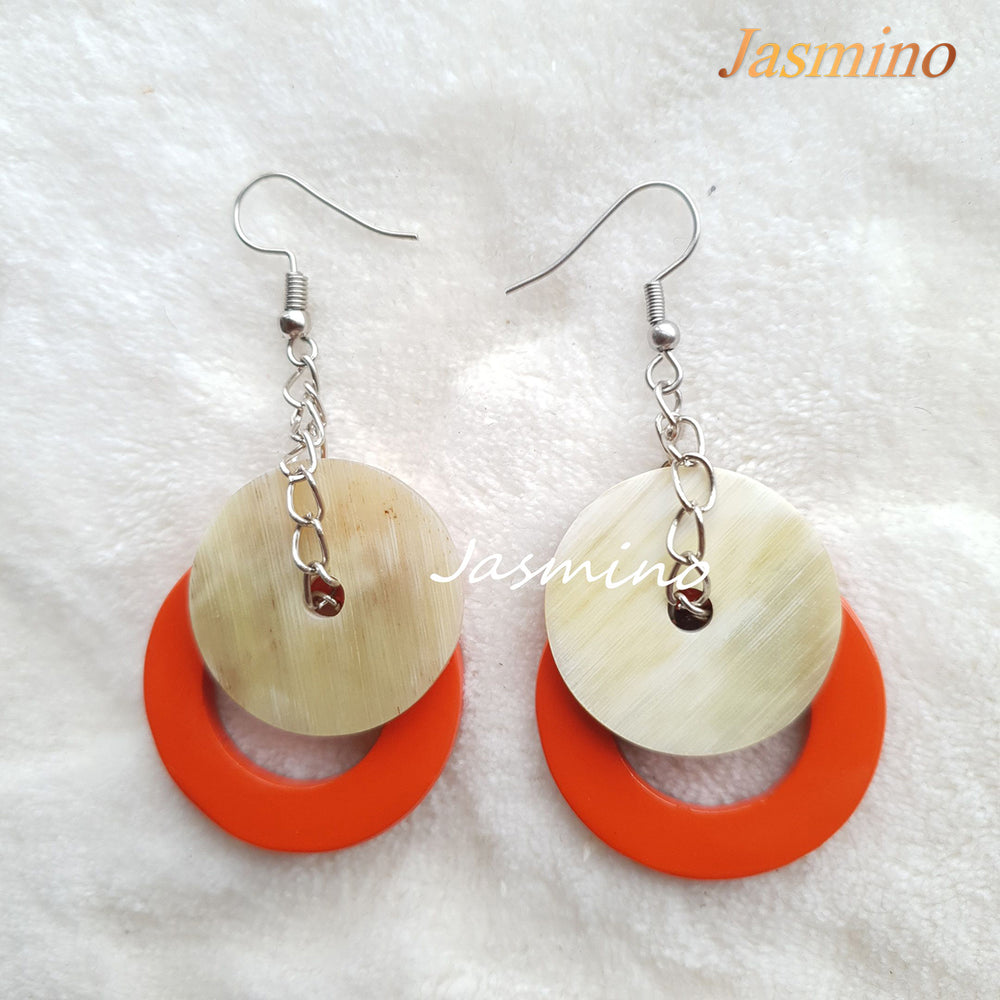 
                  
                    <img src="buffalo horn earrings.jpg" alt="round orange peel earrings on the light backgrourd, unique gift for your friend">
                  
                
