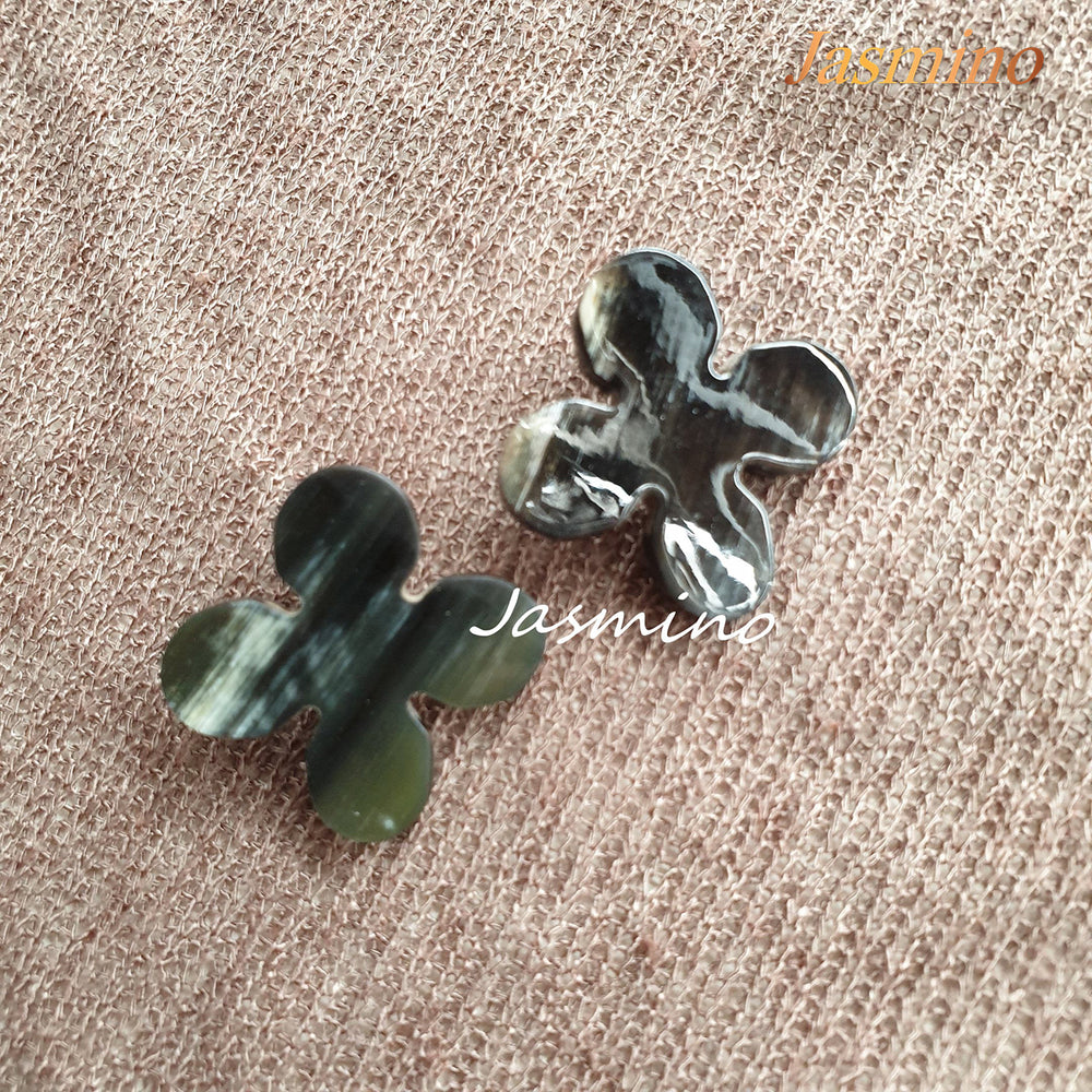 
                  
                    Lucky amulet floral four leaf clover stud earrings feature black for women as a special gift
                  
                