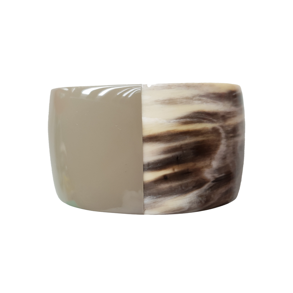 
                  
                    sleet lacquer bracelet on the light background- 5cm, impressive gift for her
                  
                