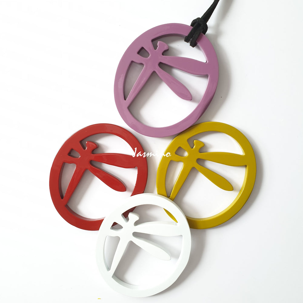 
                  
                    four unique handmade pendants are detailed by dragonfly pattern and made of natural buffalo horn for women's gifts
                  
                