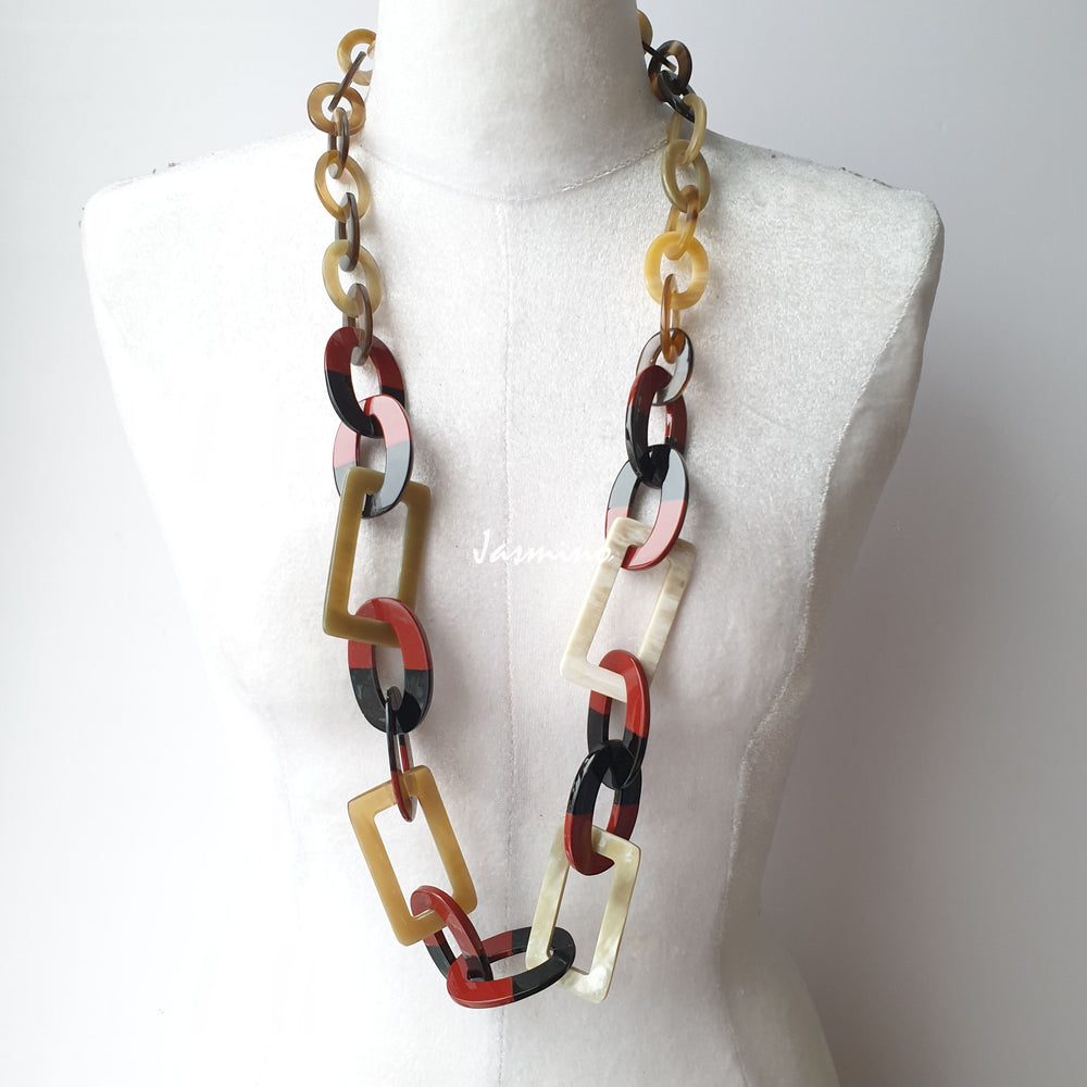 
                  
                    The necklace has pieces with half natural horn and half red dahlia lacquer, unique gift for her
                  
                