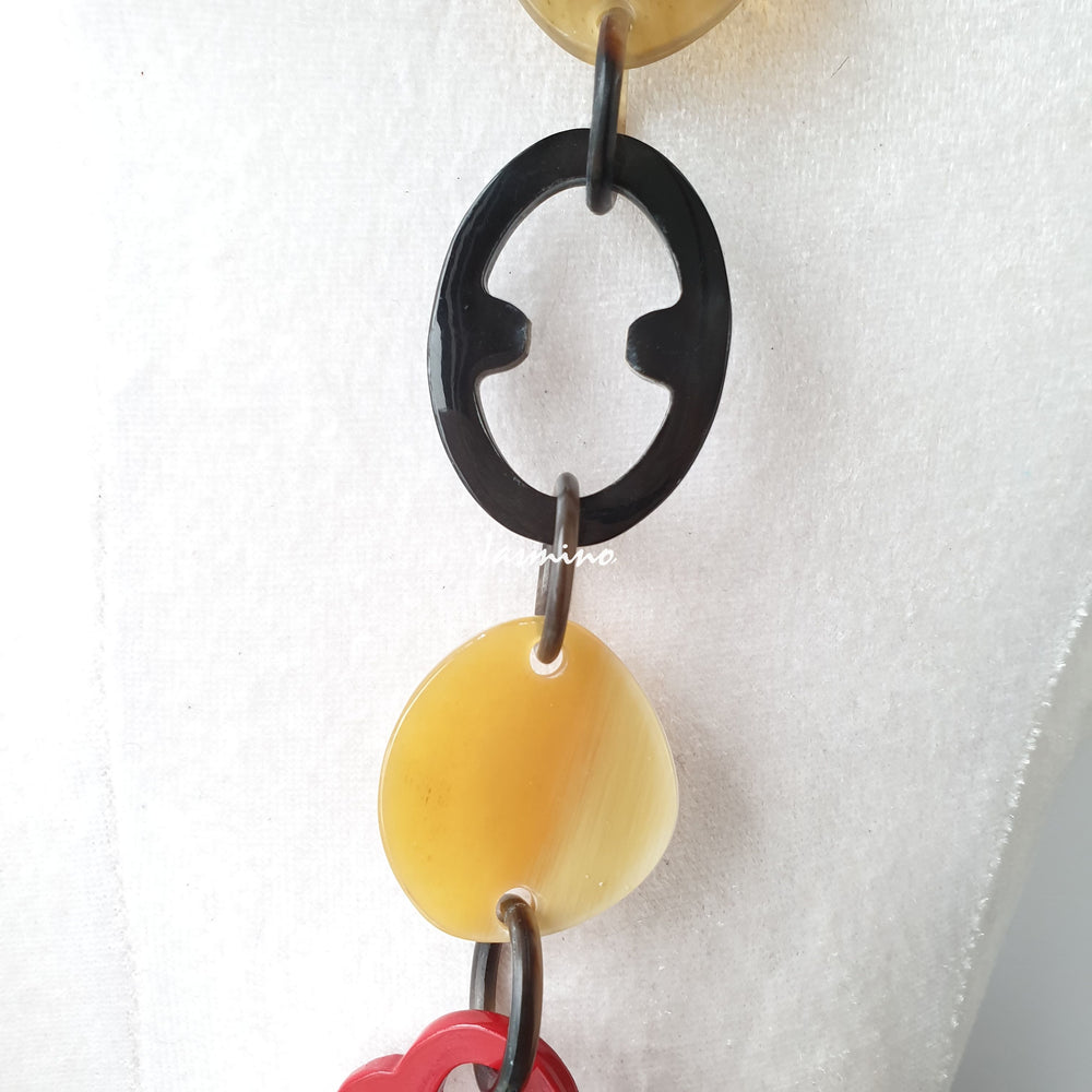 
                  
                    Natural horn necklace has some flame scarlet pieces, a unique gift for her
                  
                
