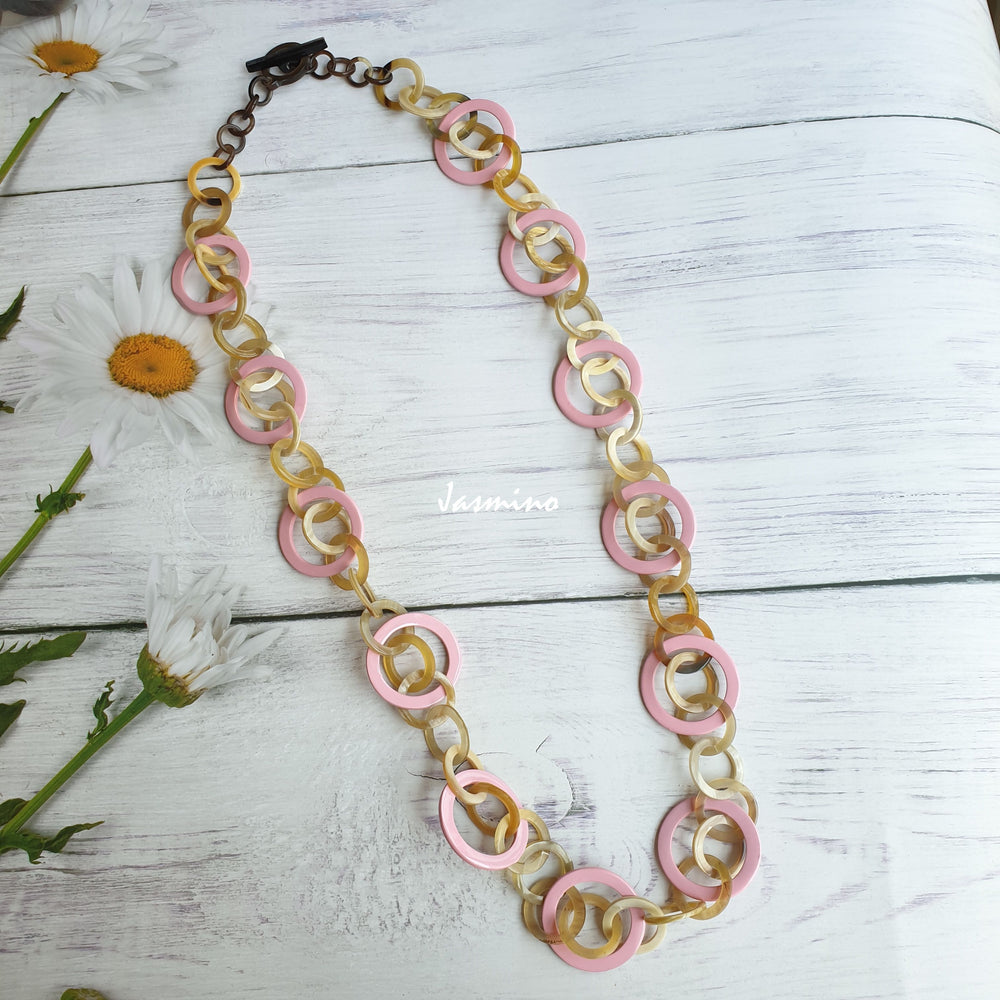 
                  
                    Charming Buffalo Horn Necklace J18123, Made by Natural Material
                  
                