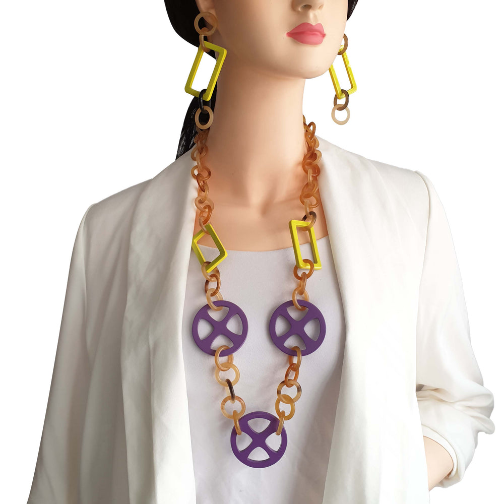 
                  
                    horn rectangular chain link drop earrings
                  
                
