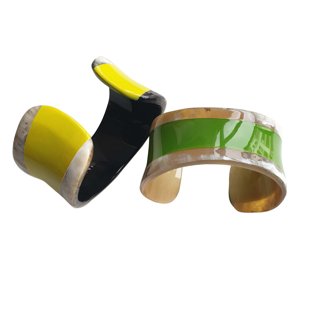 
                  
                    Double yellow and green horn cuff bracelets in natural buffalo horn 
                  
                