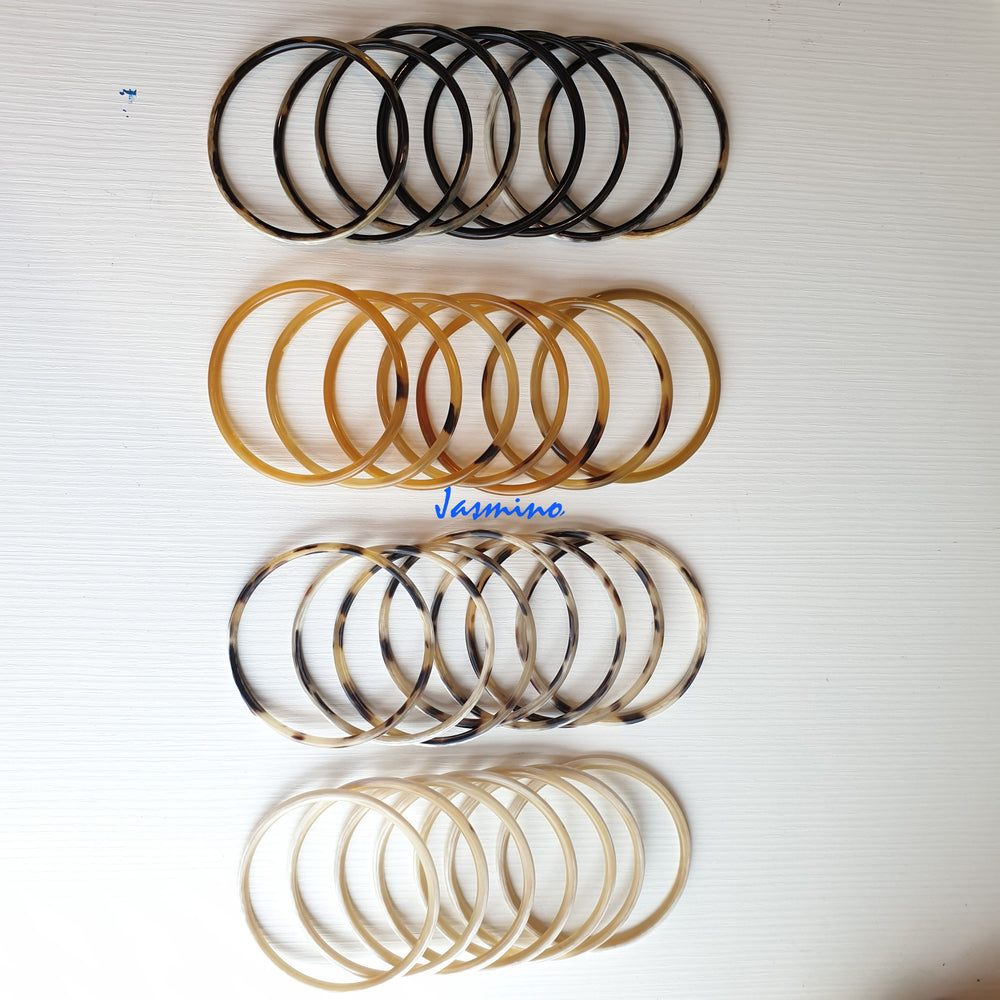 
                  
                    Four sets of Jasmino unique handmade features dark and bright in natural buffalo horn for women in Vietnam
                  
                